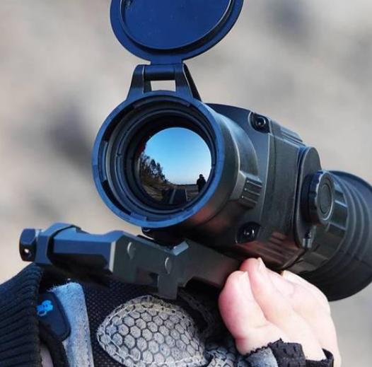 Thermal scope lens