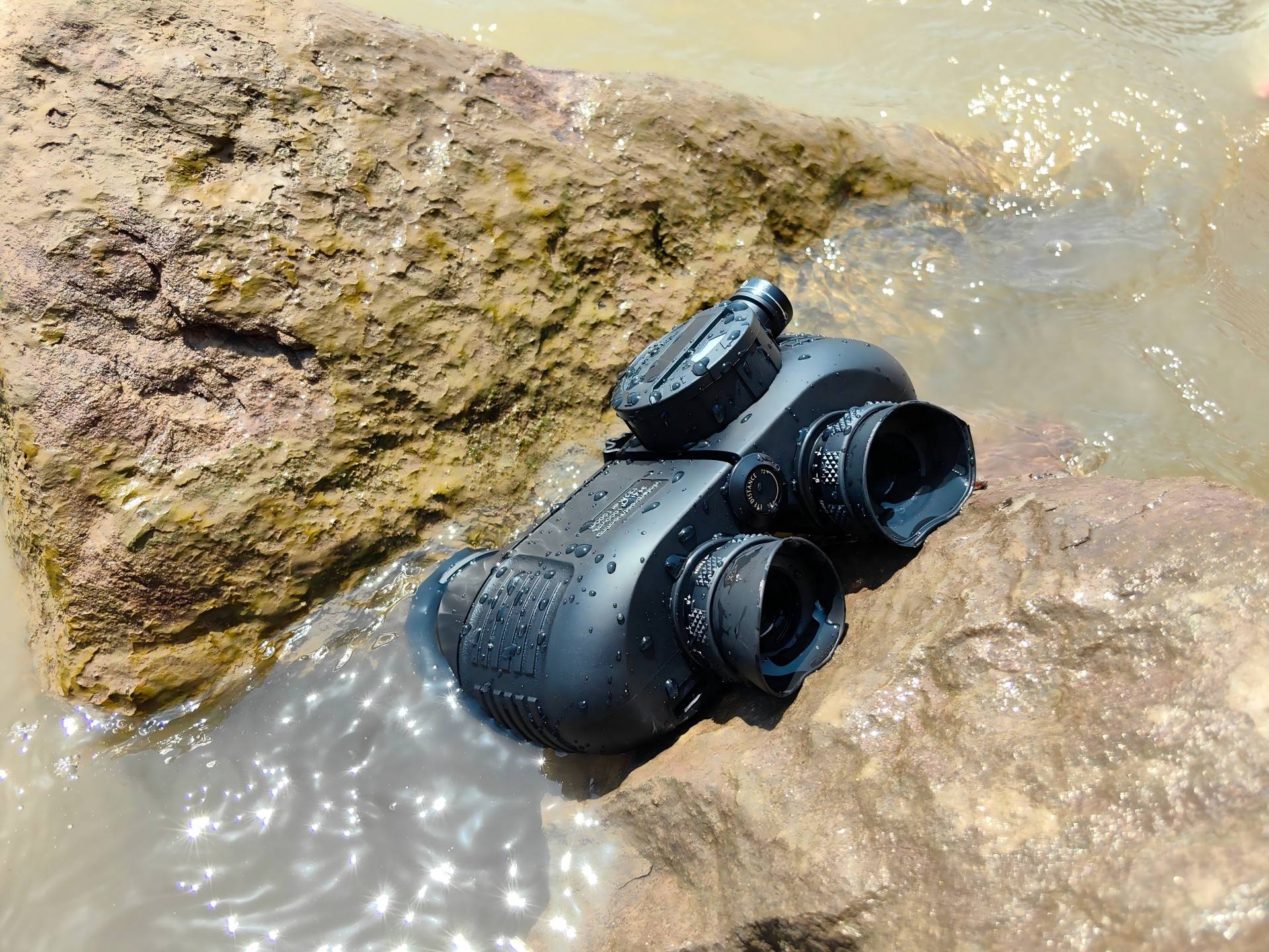 7×50 Military-Grade Binoculars with Compass and Rangefinder MIZP750-3 5