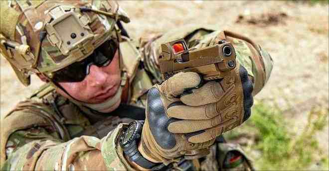 Red vs Green Dot for Pistols