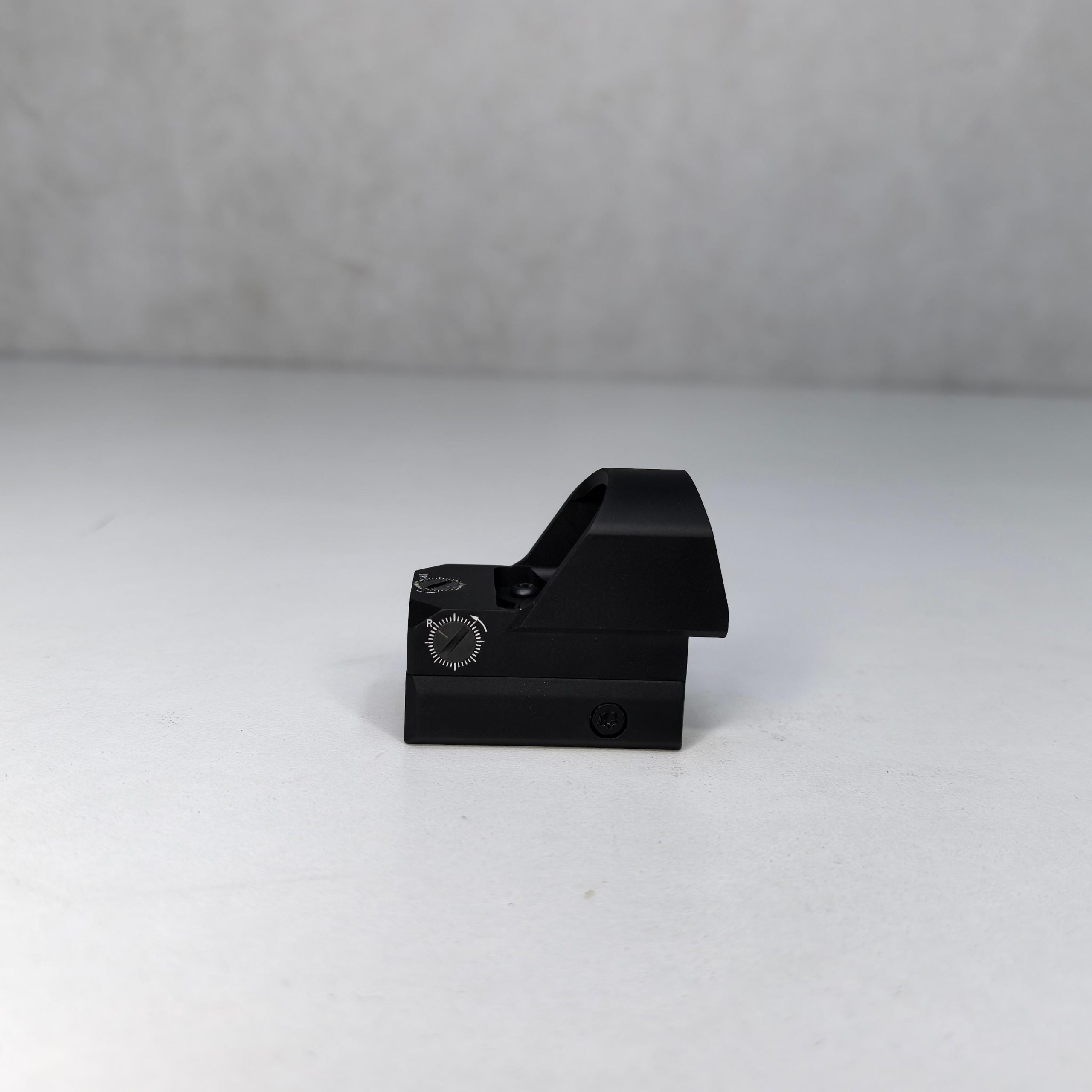 Multi-pattern Open Reflex Tactical-grade with Power-saving LED Large Window Pistol Crossbow Red Dot Sight HUQ1202OR