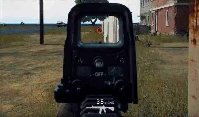 Holographic Sight in FPS Games