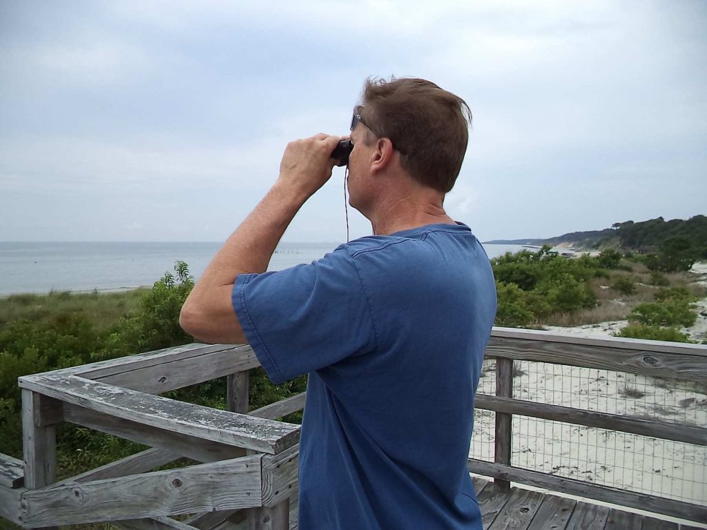Binoculars observation