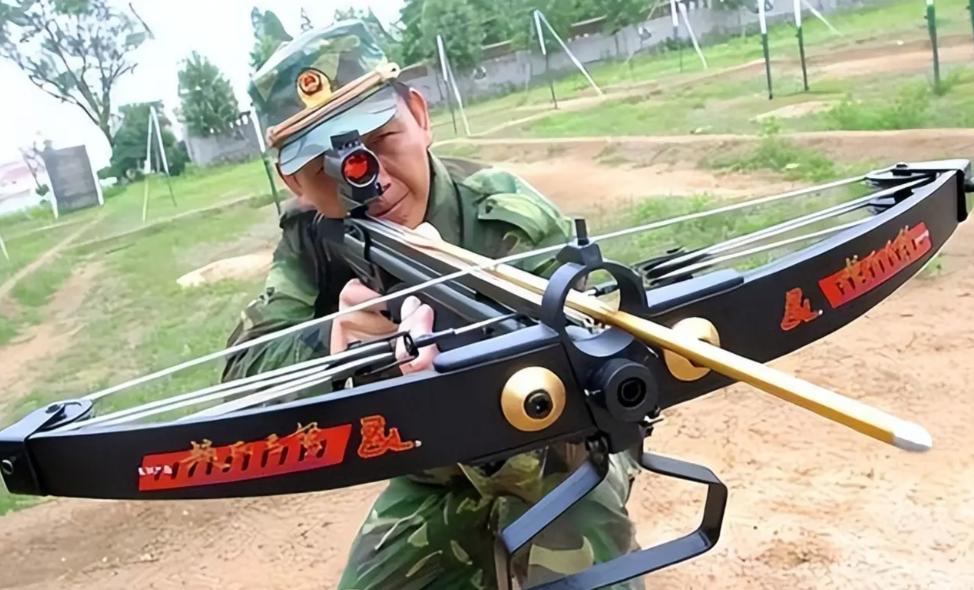 Red dot sight on crossbows