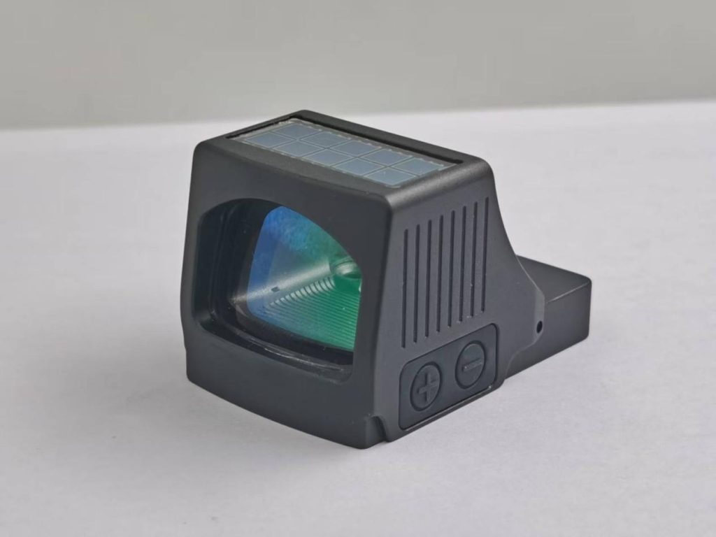 Le finestre ottiche con rivestimento devono bilanciare la riflessione selettiva con un'elevata trasmissione della luce ambientale e una variazione di colore controllata.