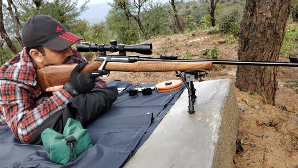 Long-range scope hunting real-world scene