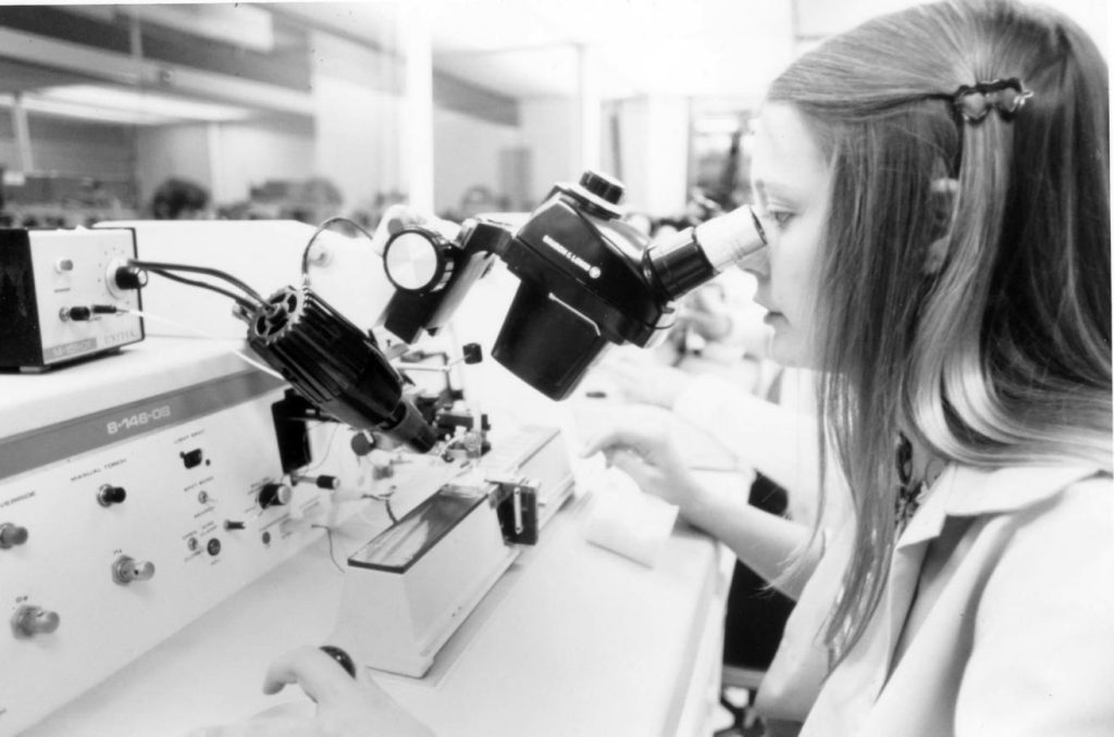 Microscopic study of the details of the scope