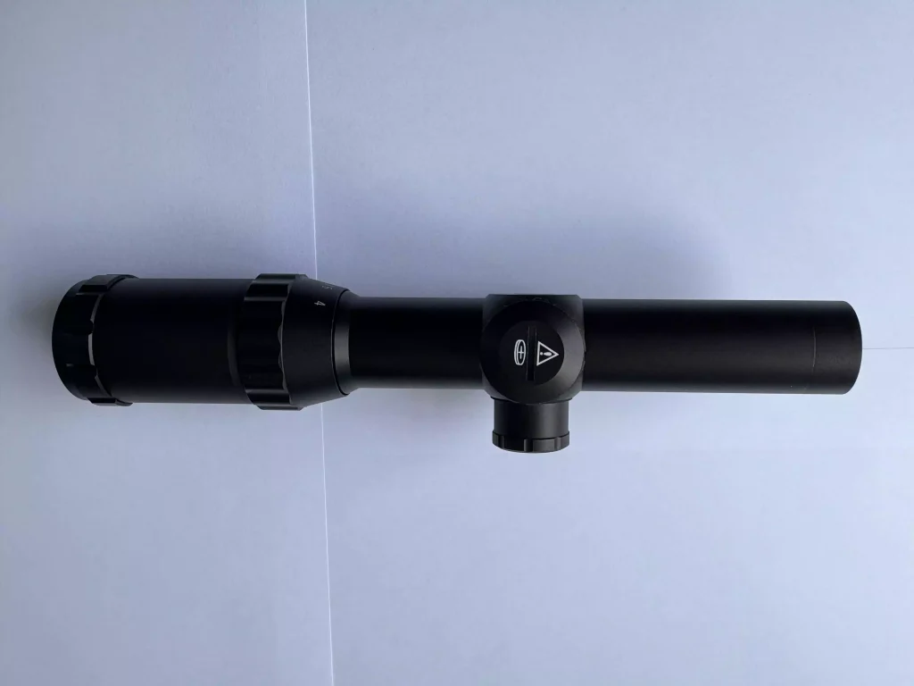 Driven & Short Range Hunting Scopes | 1-4x SFP, 24mm Objective, 30mm Tube, R11 Reticle, Waterproof HUQ1-4X24E