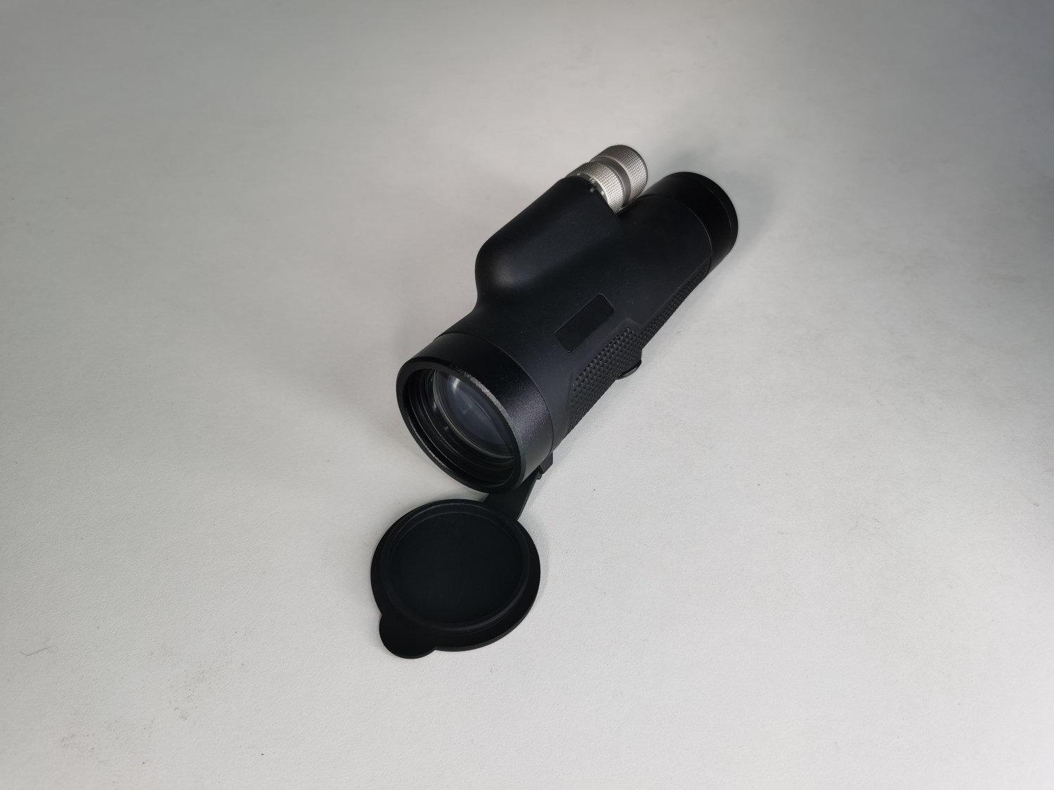 HUYA824402 Monoculars