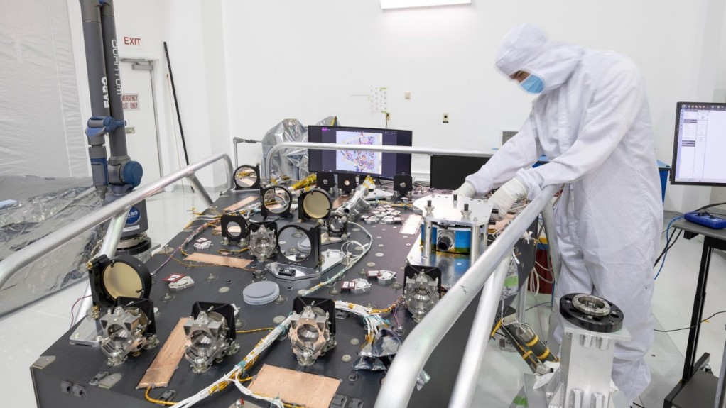 When a project moves into new optical-system or structural development, the costs of system integration, repeated debugging, and validation are significantly higher than those of light customization on a proven platform