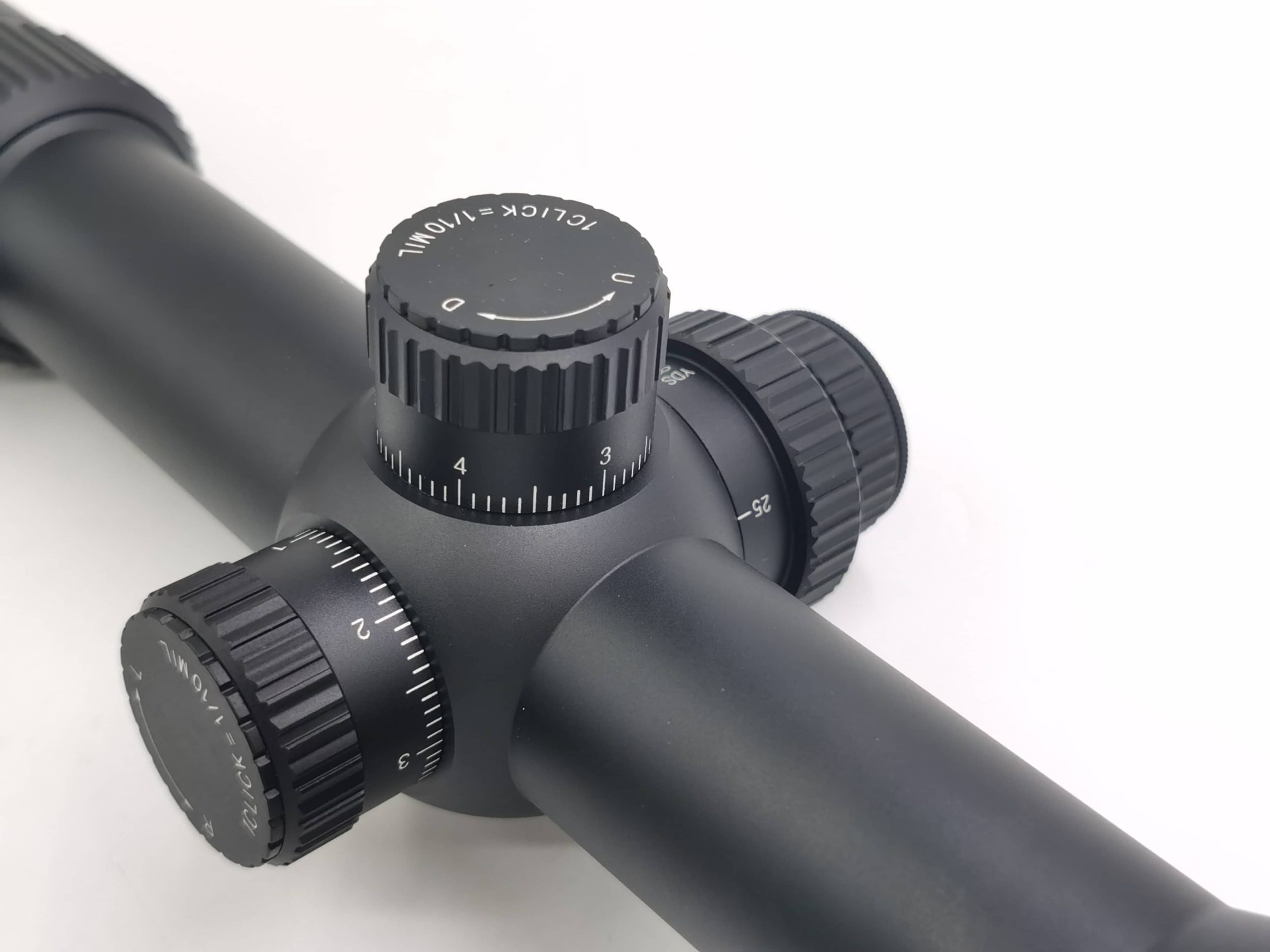 High-Zoom Large-Objective Rifle Scopes BEM3-30X56SFIR