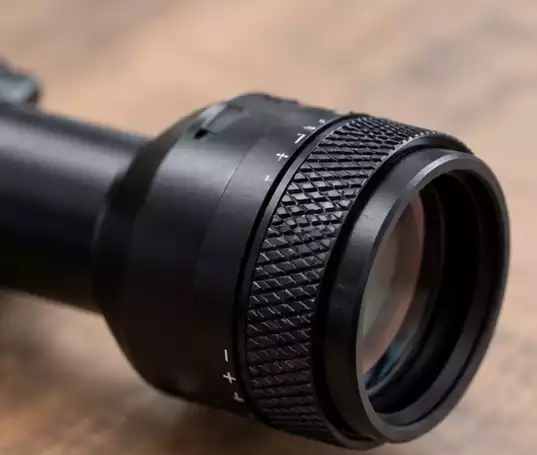 Objective lens adjustment ring inspection